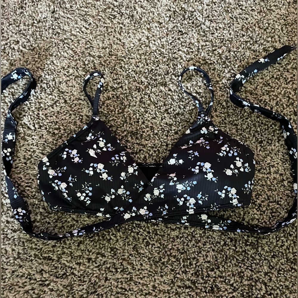 Floral bikini top